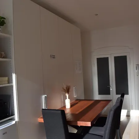 Homestay Emilia *